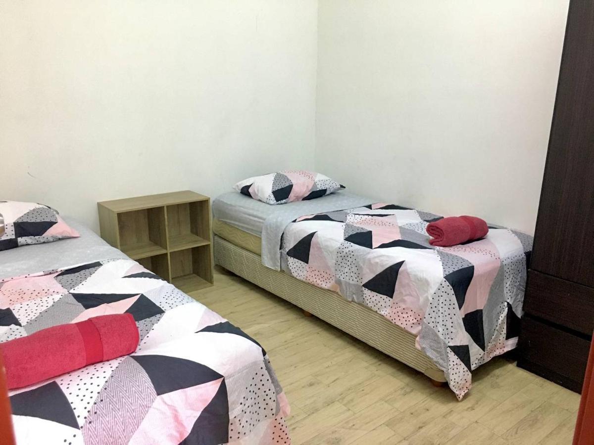 Adinda Homestay Kuala Terengganu Exteriör bild